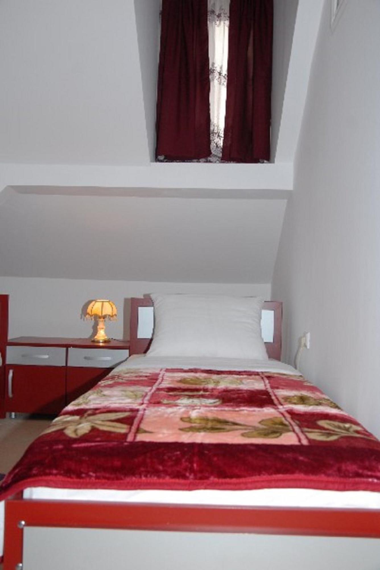 Guesthouse Vila Nova Morović Стая снимка