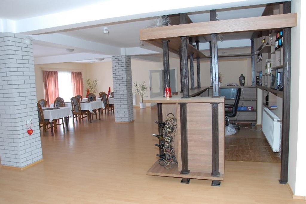 Guesthouse Vila Nova Morović Екстериор снимка
