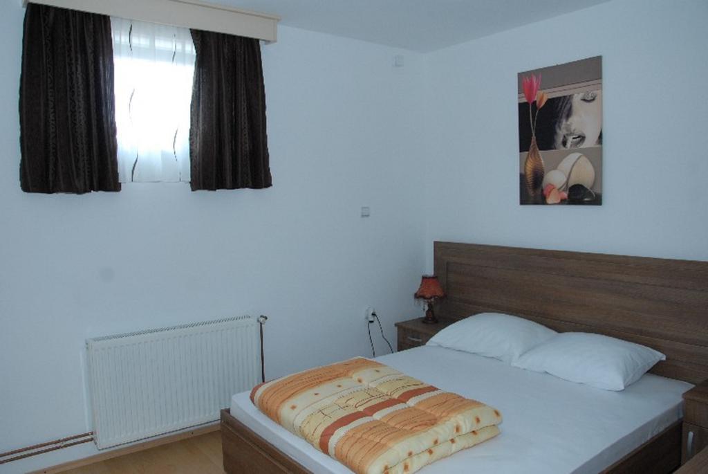 Guesthouse Vila Nova Morović Стая снимка